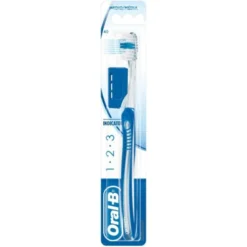PROCTER & GAMBLE SRL Oral-B Indicator 40 Spazzolino Medio 1 Pezzo Sale